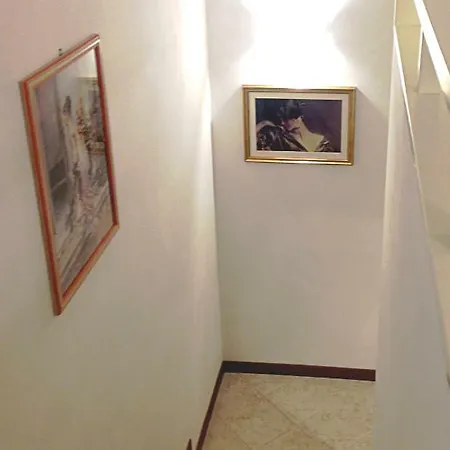 Апартаменты Mini Chic Downtown *